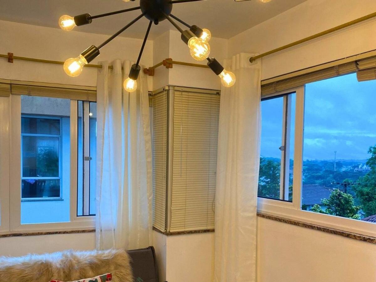Apartamento No Residencial Village No Centro De Gramado, Com Piscina Aquecida E Hidromassagem Esterno foto