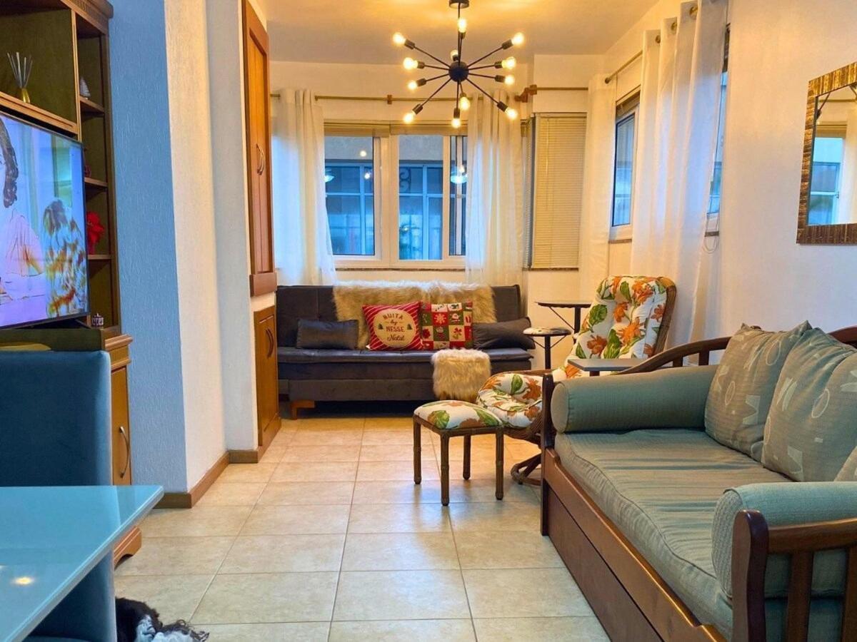 Apartamento No Residencial Village No Centro De Gramado, Com Piscina Aquecida E Hidromassagem Esterno foto